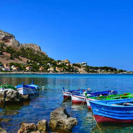 - - Sferracavallo Sul Mare *