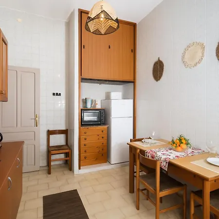 - - Sferracavallo Sul Mare 巴勒莫